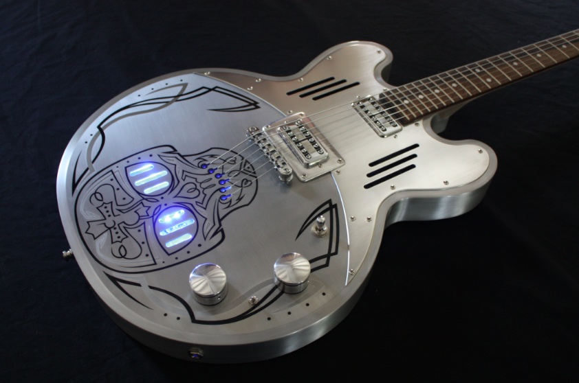 Les guitares en aluminium MeloDuende séduisent la planète rock