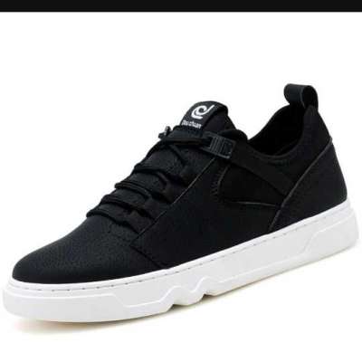 Sports shoes Profile Picture