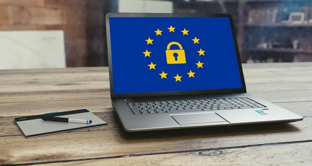 Knowing Facebook Privacy Setting - Social Media