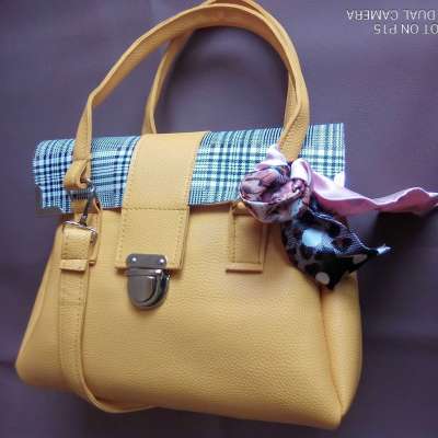 Ladies hand bags Profile Picture