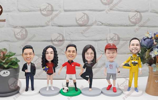 Bobble Head Dolls That Are Customized From Head to Toe and More