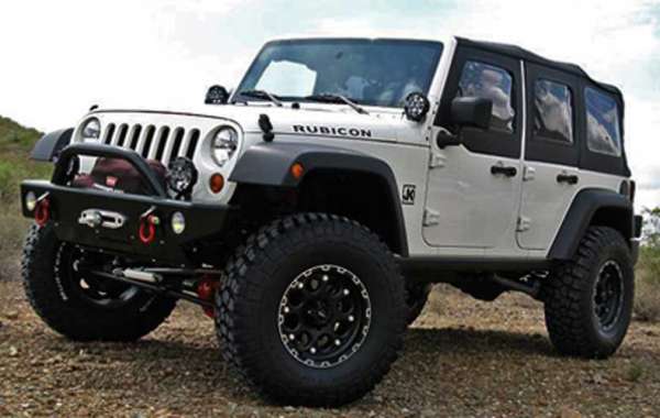 Here’s What You Need to Know About 4x4 Tyres