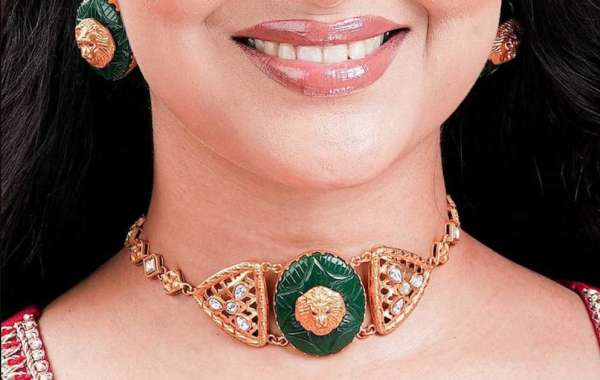 Green Kundan Emerald Polki Set Amrapali Jewelry