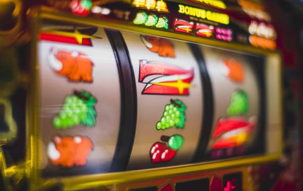 The History of Slot Machines: When Were Slots Invented?