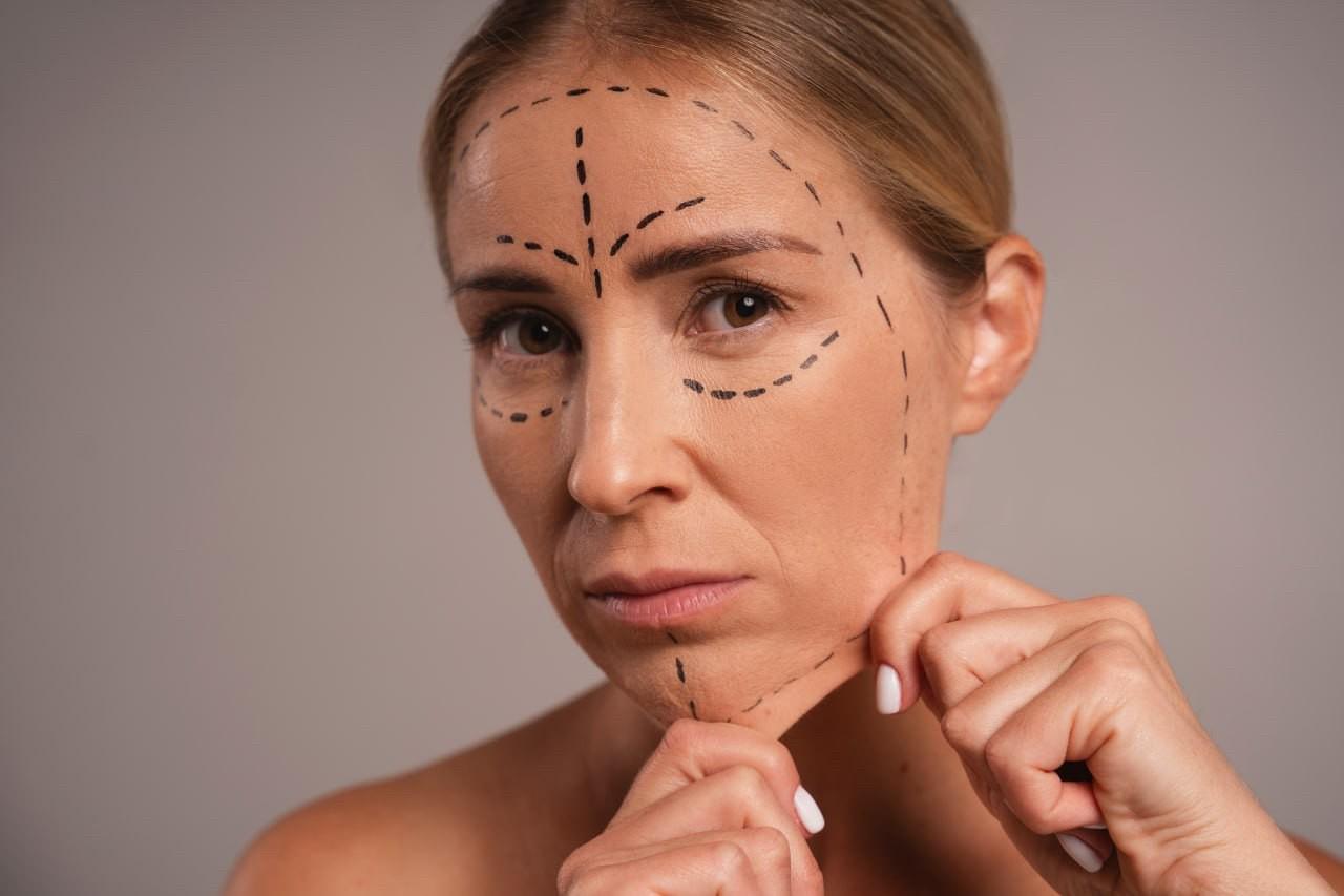 أفضل جراح تجميل في الكويت - مركز قطينة الطبي بالشعب بحري