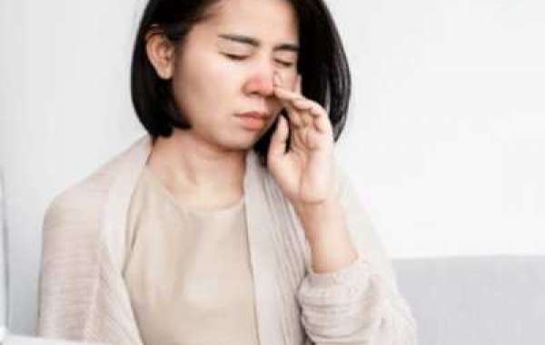 Say Goodbye to Sneezing and Nasal Congestion with Veekay Clinic's Expertise