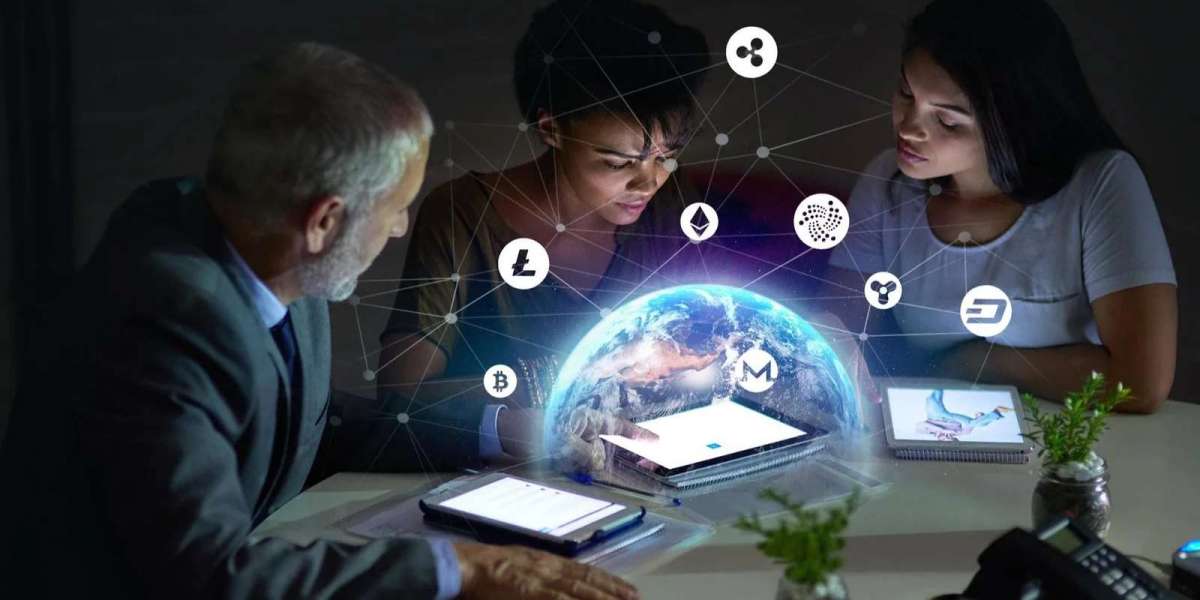 Innovation vs. Sustainability in IT: Finding the Strategic Balance in 2025