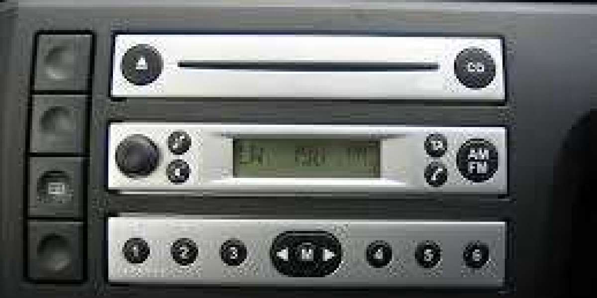 How to Choose the Right Car Radio System for Your Houston Ride
