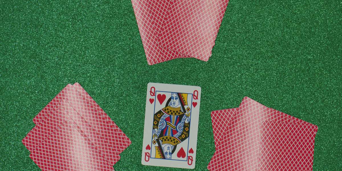 The Pros and Cons of Casinos: A Comprehensive Guide to the Benefits and Drawbacks of Gambling in the UK