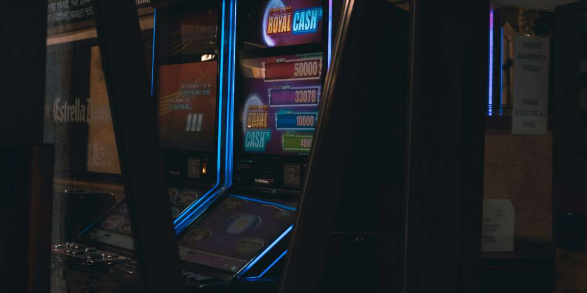 Les Avantages et Inconvénients des Casinos : Guide Complet pour Comprendre les Risques et Bénéfices