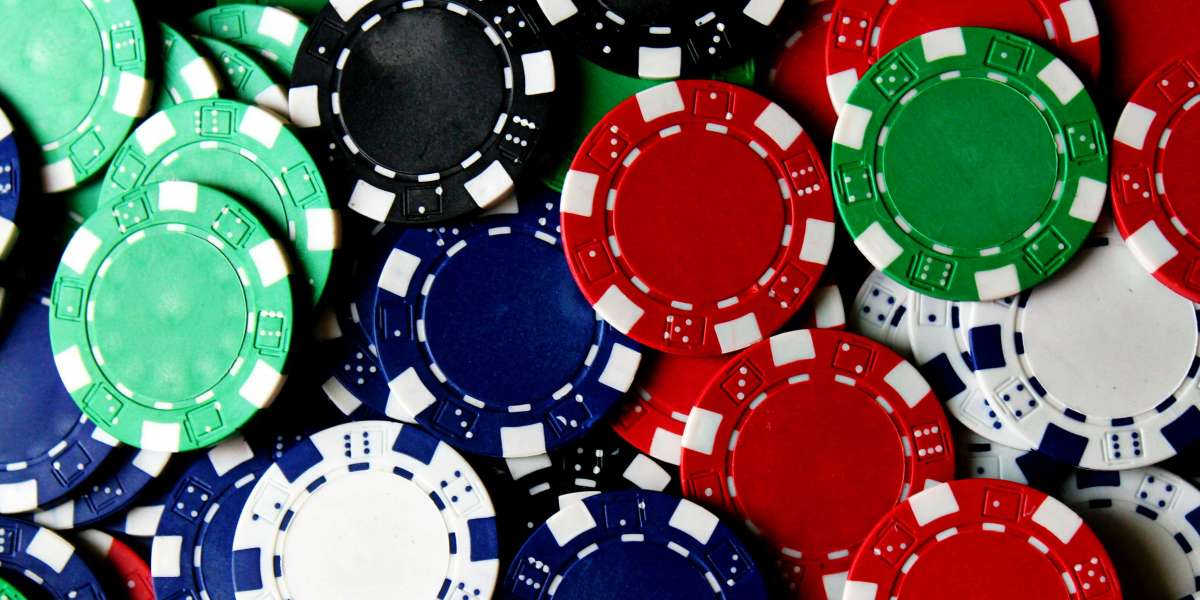 Vantaggi e Svantaggi dei Casinò: Guida Completa ai Pro e Contro del Gioco d'Azzardo in Italia