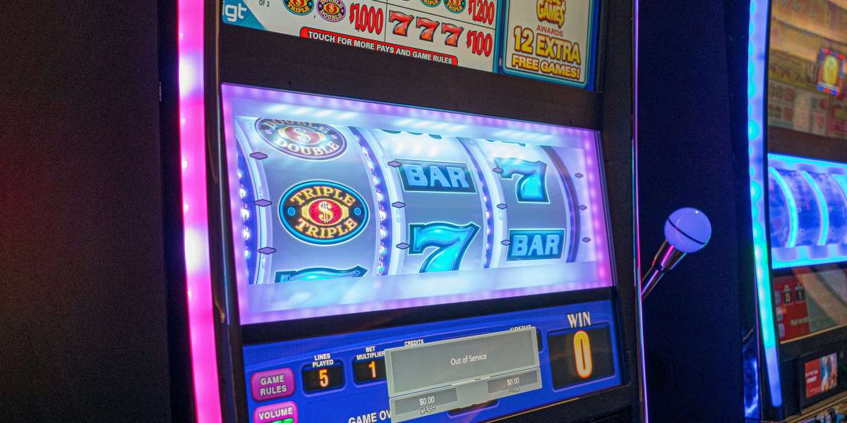 Pros and Cons of Casinos: A Comprehensive Guide to the Benefits and Drawbacks of Gambling in the UK