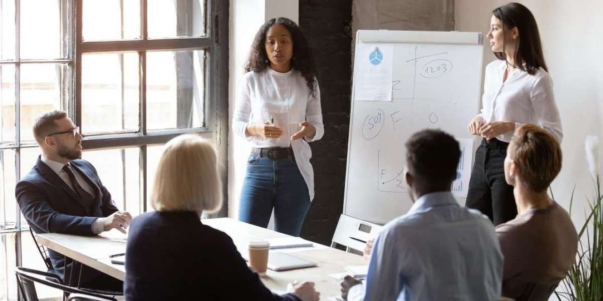 How to Present Complex Tech in a Simple Way in a Pitch Deck