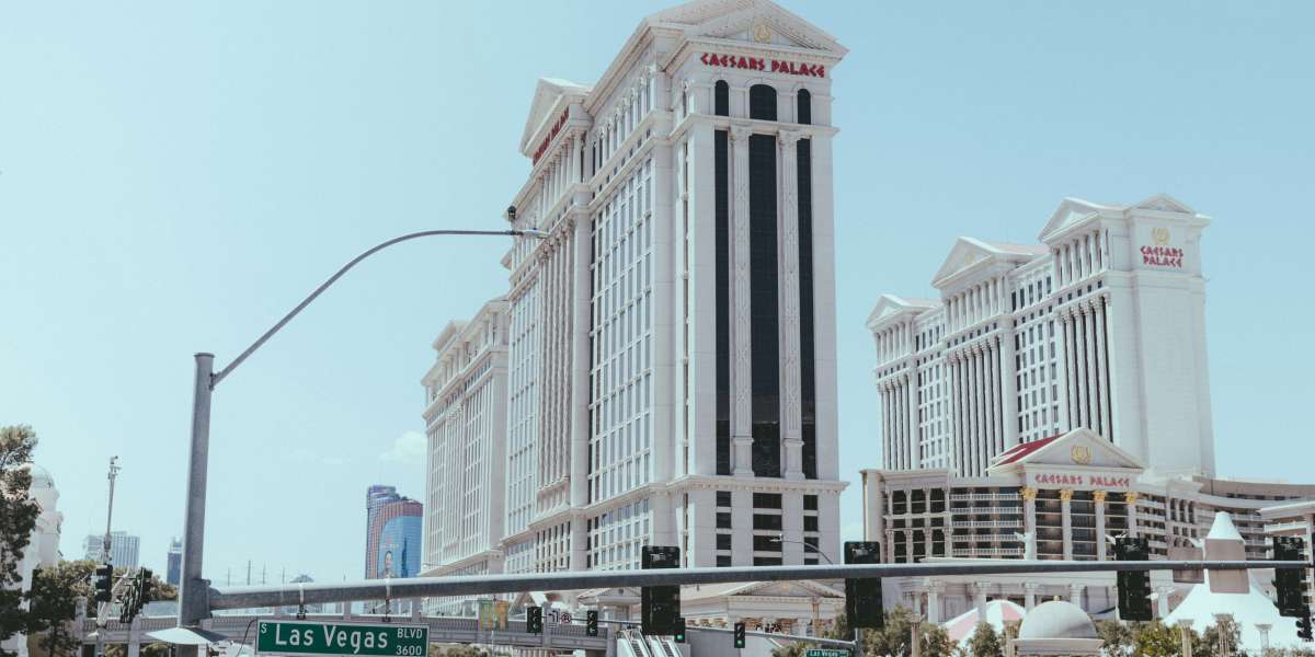 The Ultimate Guide to the Pros and Cons of Casinos: Insights for Responsible Gambling in the UK