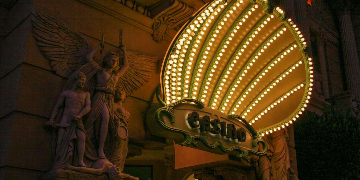 Advantages and Disadvantages of Casinos: A Comprehensive Guide to the Pros and Cons of Gambling Venues