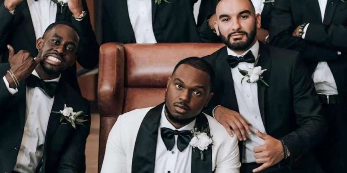 Why Black Color Tuxedo Suits Become Everyone's Favourite
