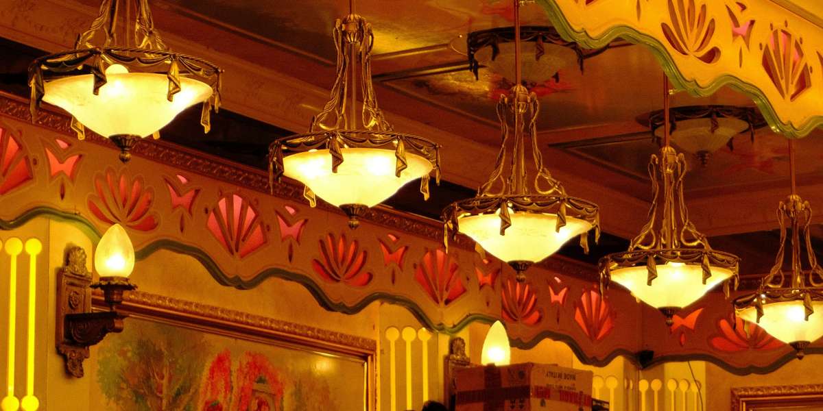 Vor- und Nachteile von Casinos: Eine umfassende Analyse der Glücksspielebene