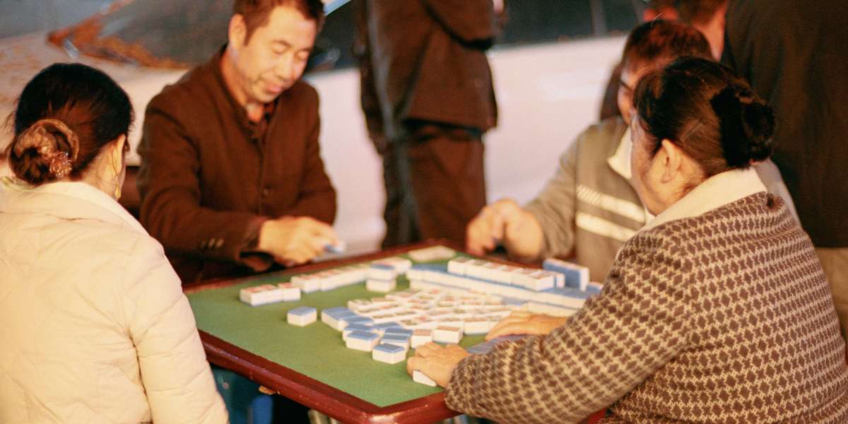Ventajas y Desventajas de los Casinos: Todo lo que Necesitas Saber sobre los Juegos de Azar