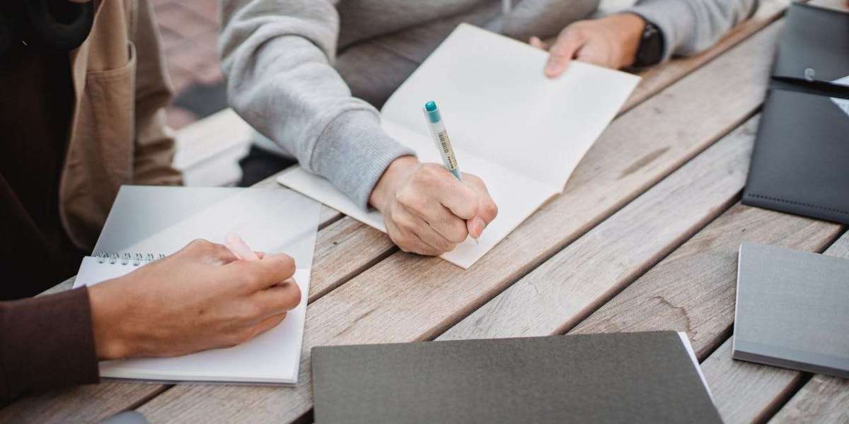 The Art and Structure of Essay Writing