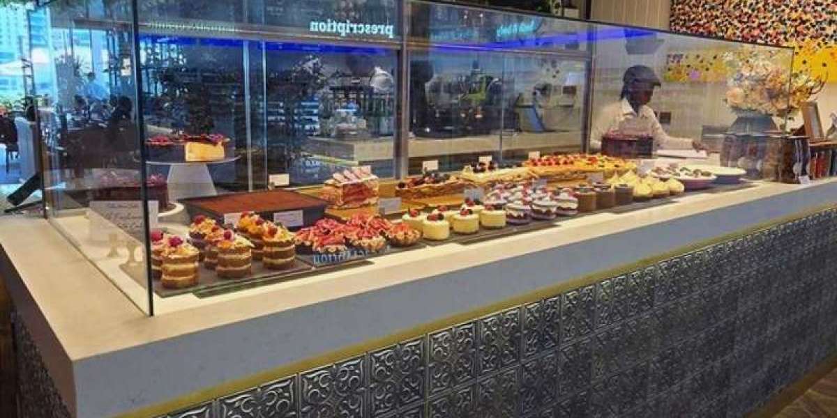 Where to Find the Best Display Cabinets for Small Retailers in Dubai