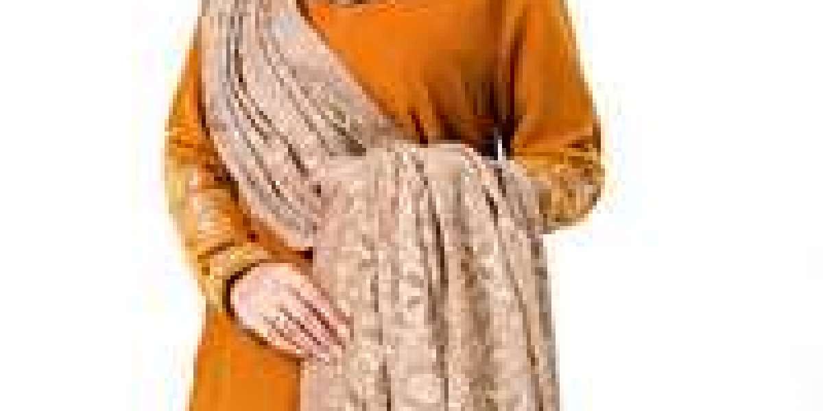 Shawls: The Versatile Accessory That Never Goes Out of Style