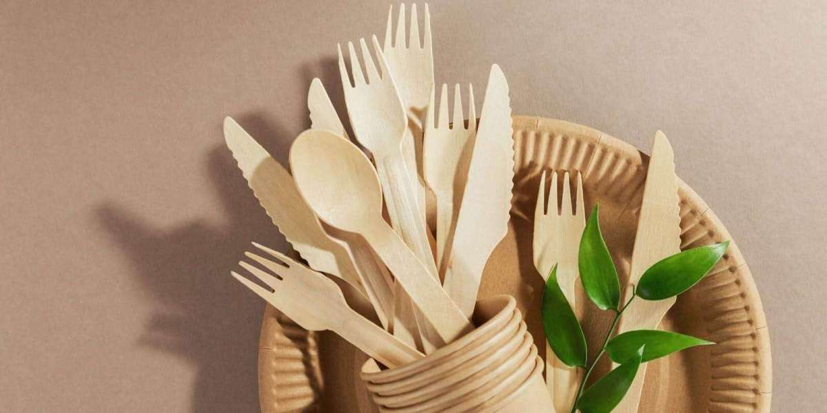 The 5 Benefits of Using Wooden Cutlery in Your Home
