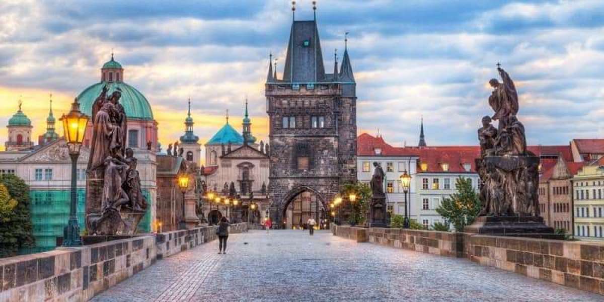 How to Choose the Perfect Walking Tour in Prague