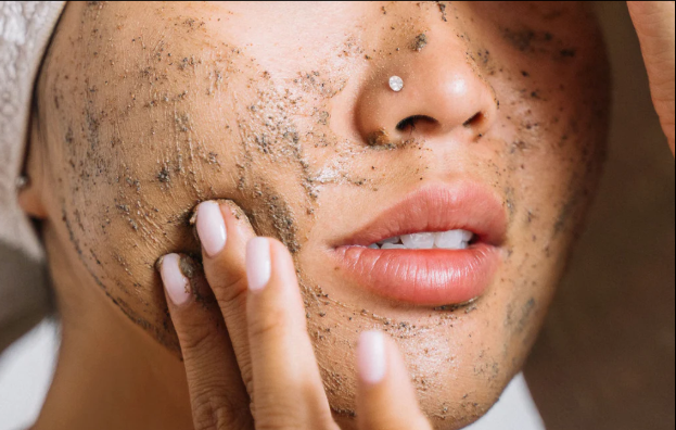 Weekly Skincare Ritual: Best Exfoliating Face Scrub Without Overdoing - Official Adda