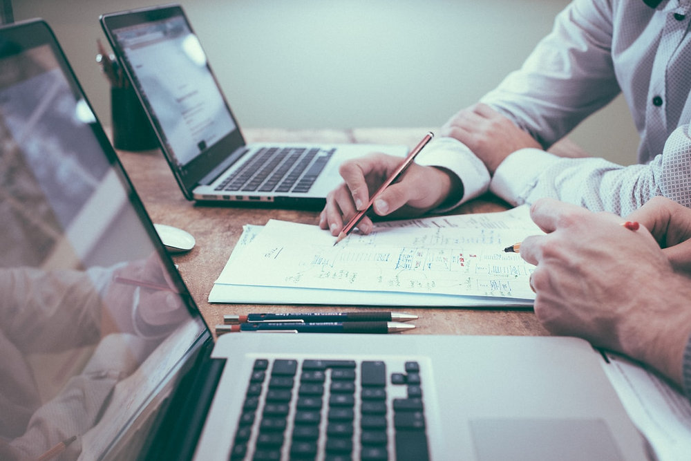 How did online brokers changed the lives of real estate agents