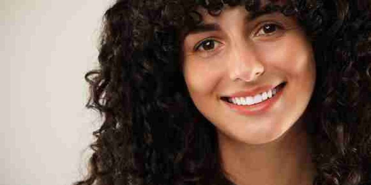 Smart Nutrition for a Whiter Smile: What to Eat and Avoid