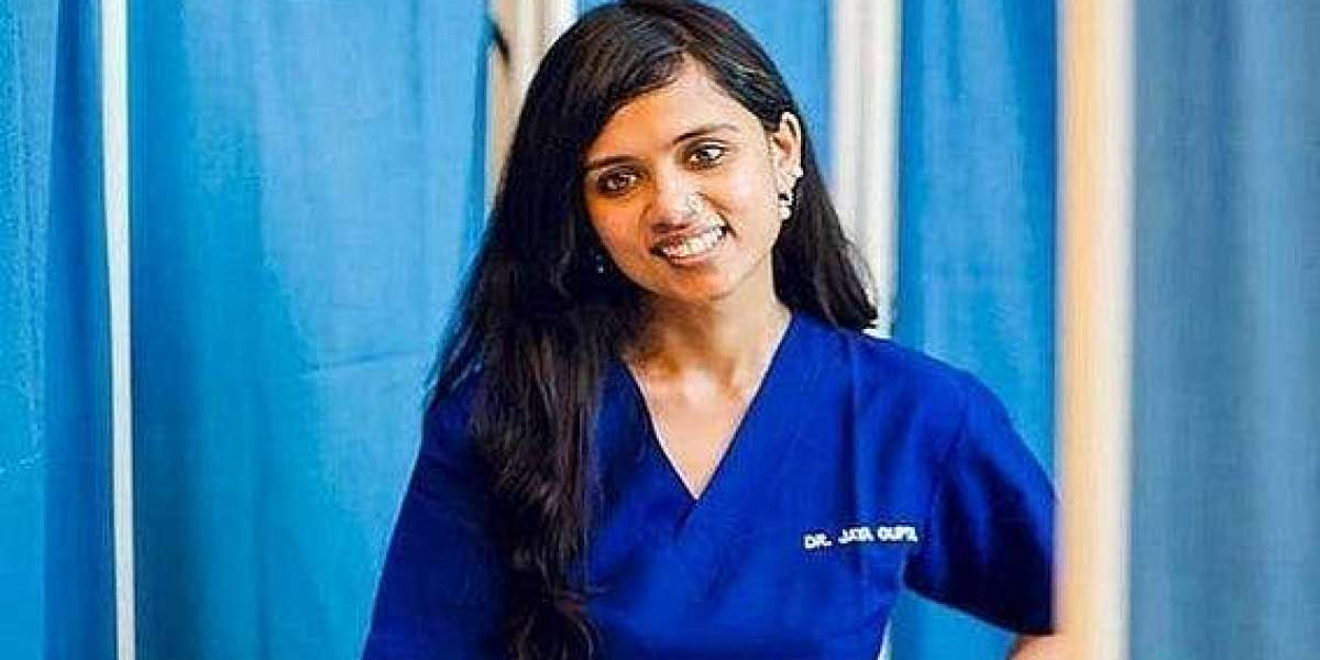 Personalized Care from the Best Skin Doctor in South Delhi