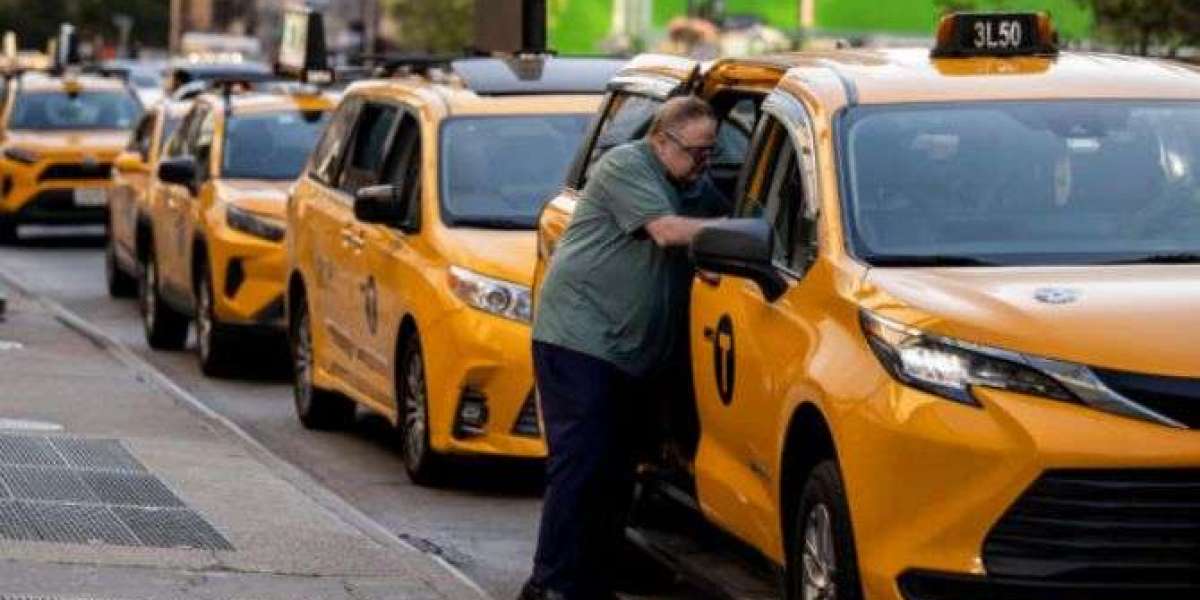 How Silver Taxi Service Can Simplify Your City Travels