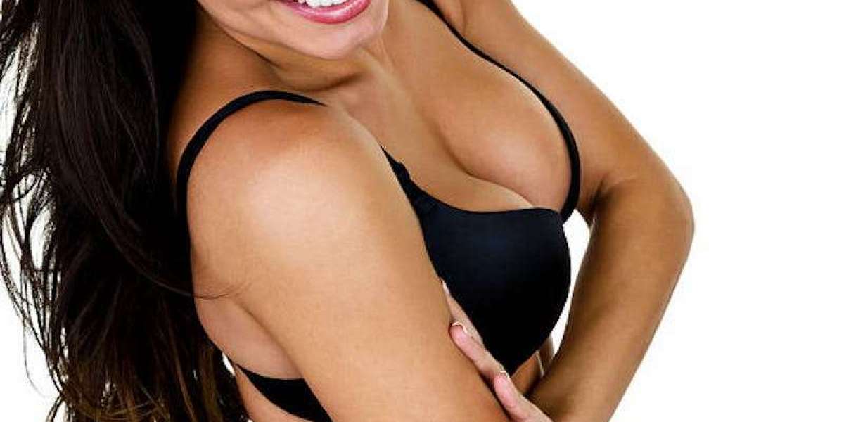 Breast Augmentation Trends 2025: What’s In and What’s Out