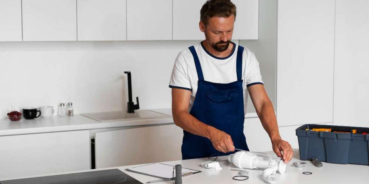 Step-by-Step: How a Remodeling Contractor Transforms an Outdated Kitchen