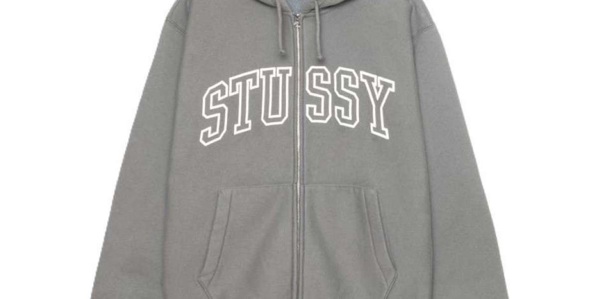 Minimal Meets Bold: Essentials Hoodie with Stussy Germany Looks