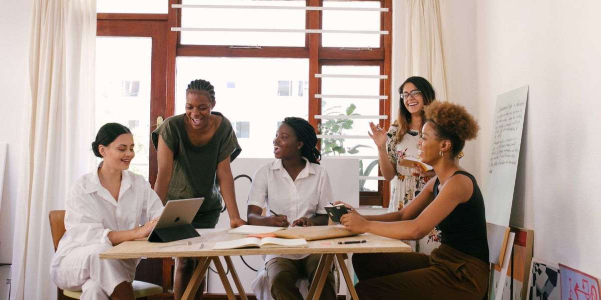 Transformative Training for Social Work Agencies | Expert-Led