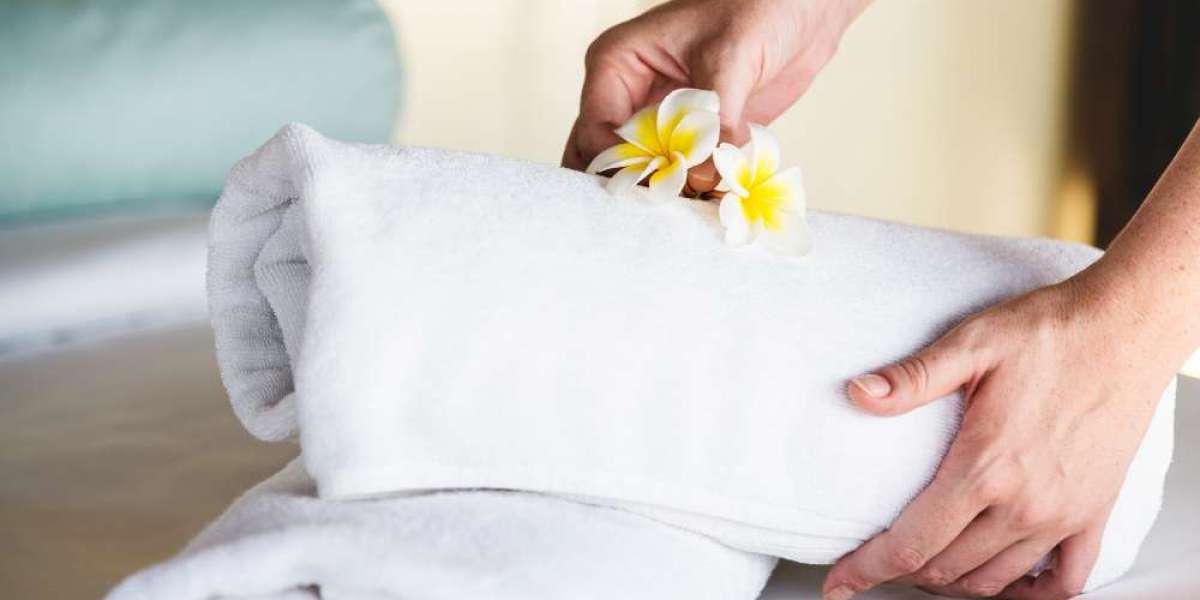 How Wholesale Hotel Towels Can Improve Guest Satisfaction and Save Costs