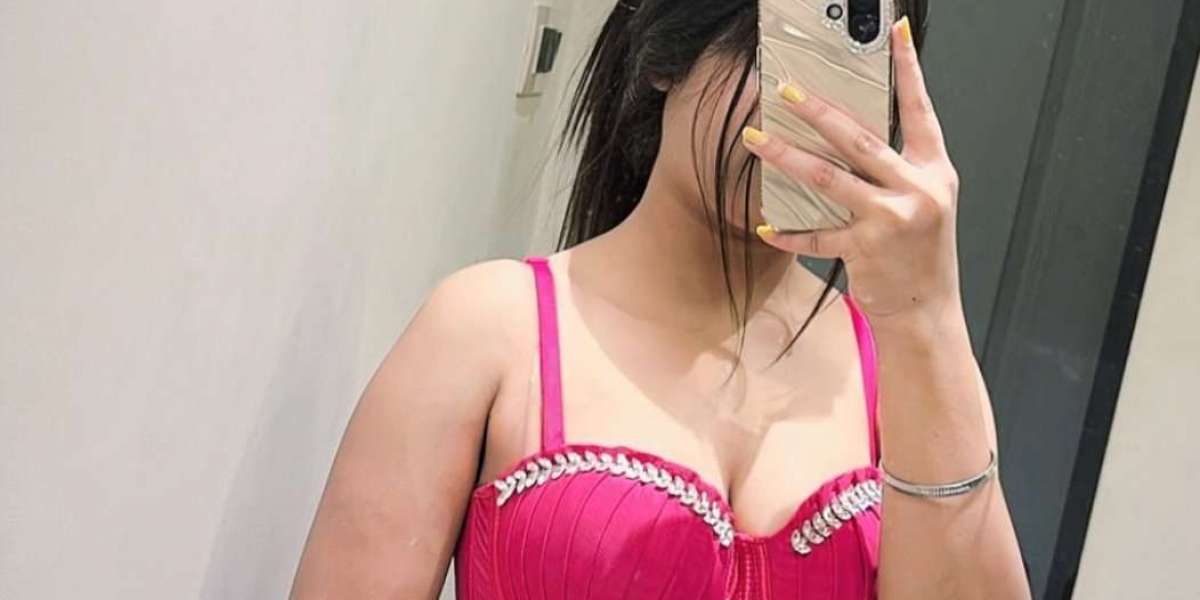 Russian Escorts In Istanbul	+905541348396