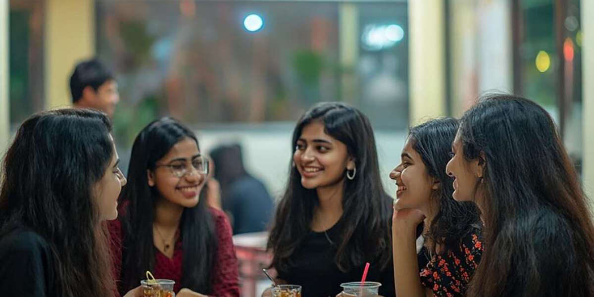 Best Cafe Lounge in Noida | Perfect Hangout for Coffee, Food & Good Vibes