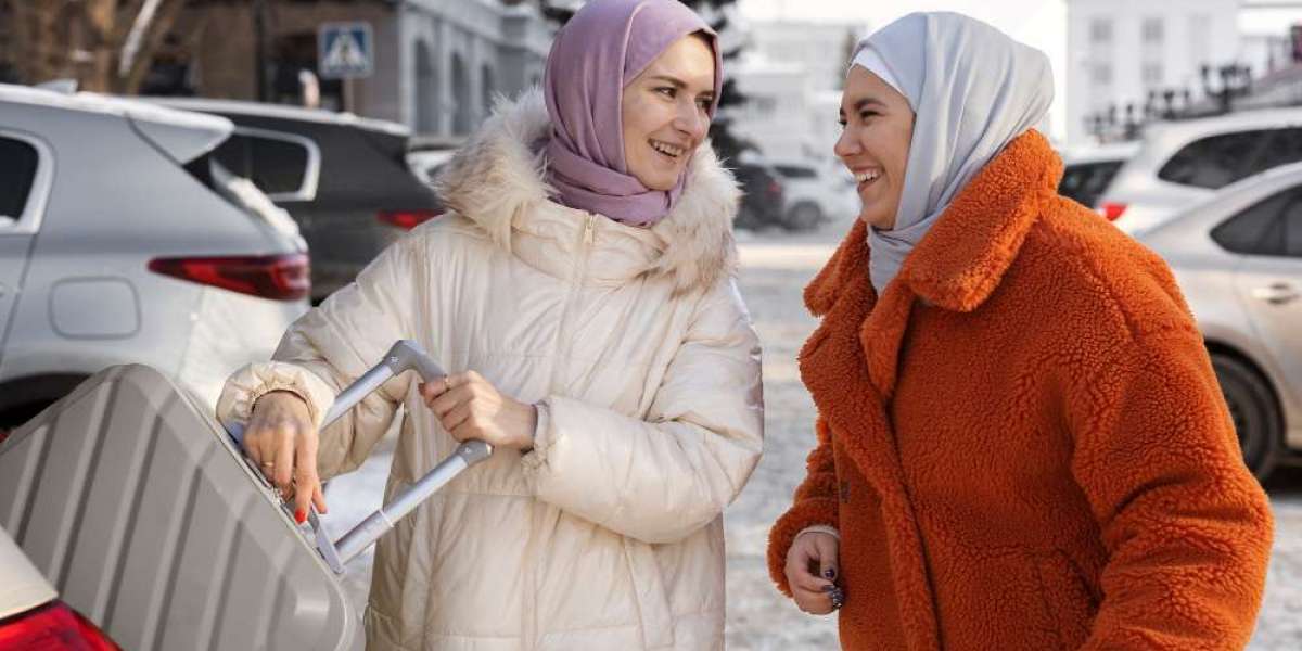 Luxury Awaits: Explore Top 5 Star Umrah Packages from the UK in 2025