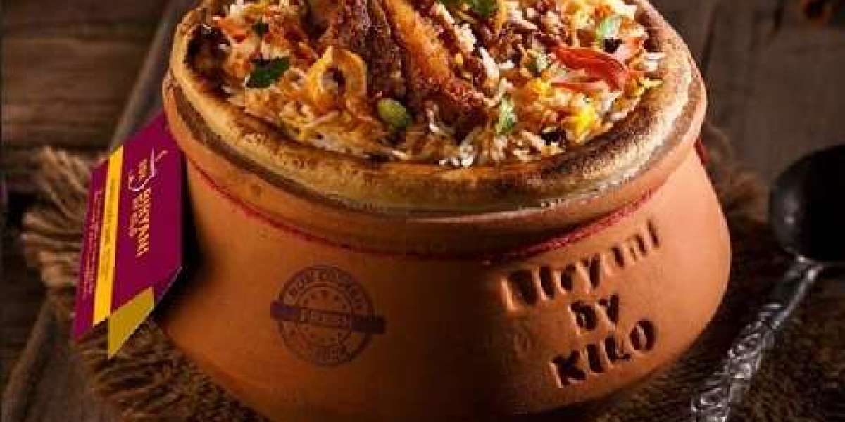 What Makes Hyderabad Handi Biryani Different from Regular Biryani?