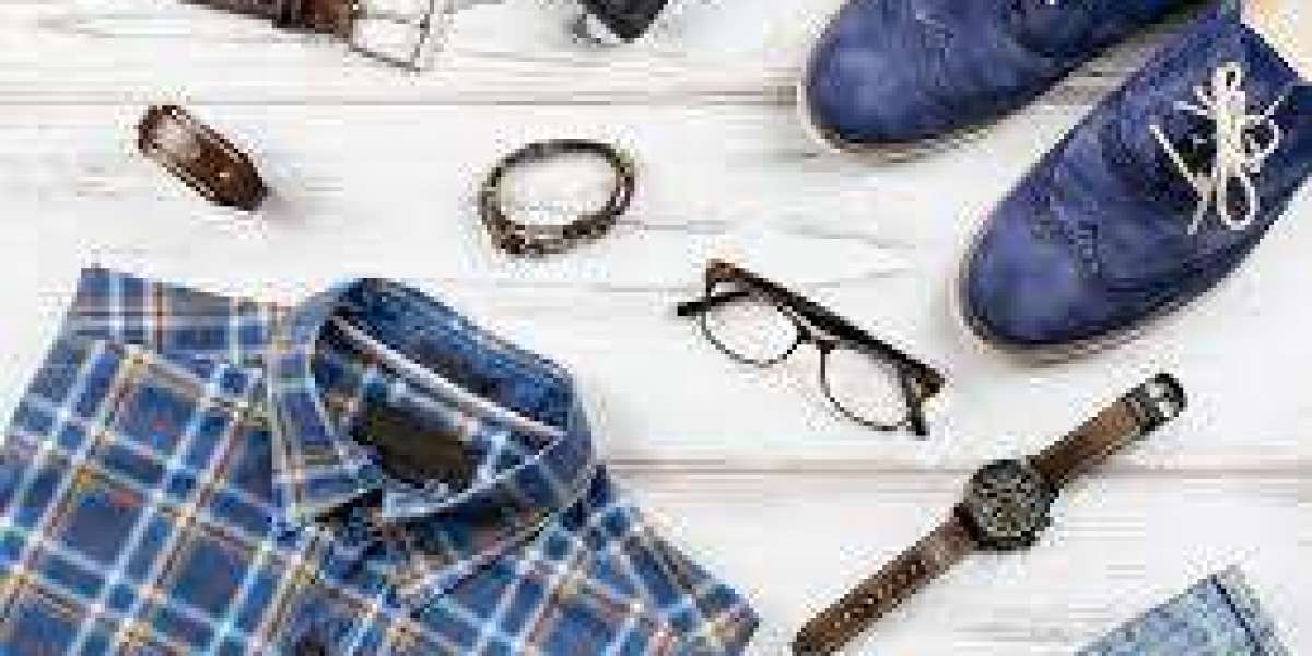 Guide to Stylish Sweatshirts for Men This Season?