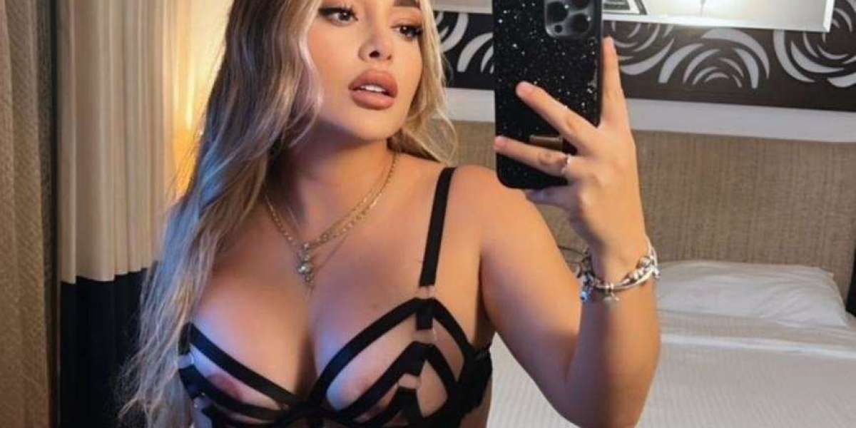 Istanbul Escorts	+905541348396