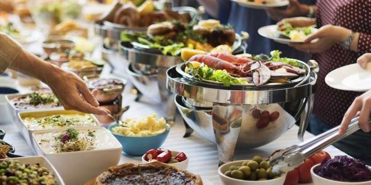 How much will it cost to feed 40 guests?