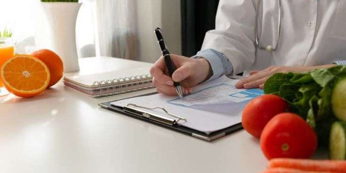How an Autoimmune Dietitian and Gut Health Nutritionist Can Support Your Health