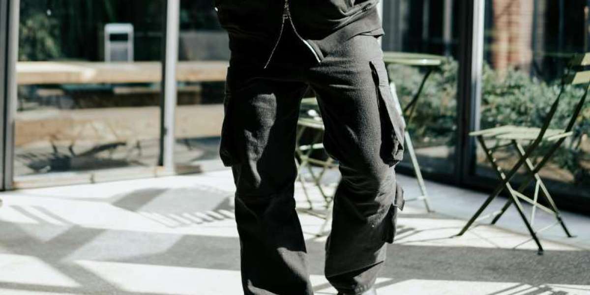 Mastering Modern Formalwear: Linen Essentials for the Contemporary Gentleman