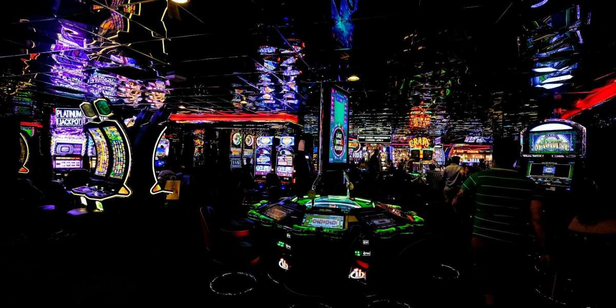 The Evolution of Online Casino Bonuses: Strategies to Maximize Your Winnings in 2025