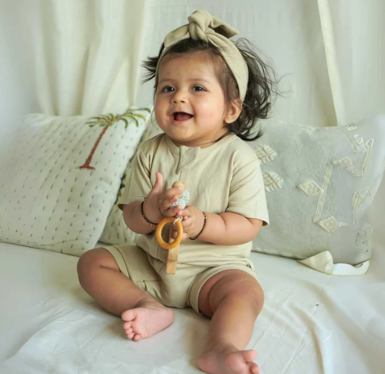 How to Style a Romper Dress for Baby Photoshoots and Outings |...