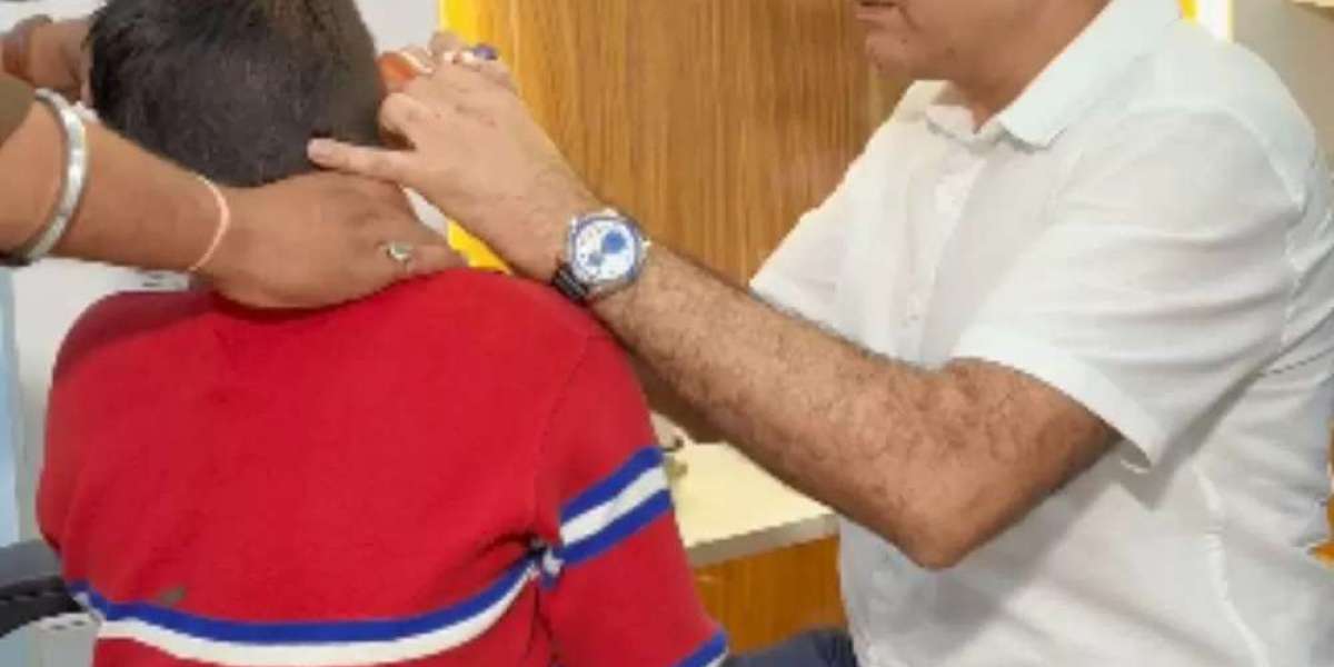 Best ENT Doctor in Meerut for Voice & Throat Disorders