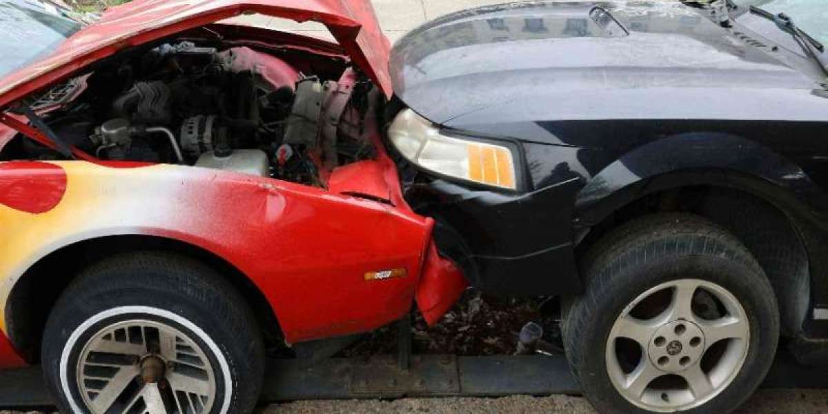 How a Phoenix Car Accident Lawyer Can Help You Recover After a Collision